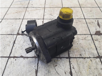 Hydraulic pump TADANO