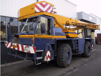 Mobile crane TEREX