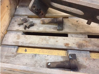 Attachment for Truck Scania Sneplovbeslag frontplade til Scania: picture 3