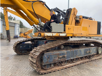 Crawler excavator LIEBHERR R964BEW: picture 2