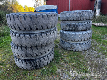 Wheel and tire package NOKIAN TYRES
