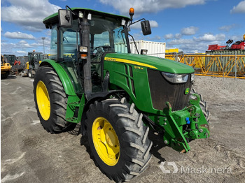 Farm tractor Traktor John Deere 5075M med snöutrustning: picture 3