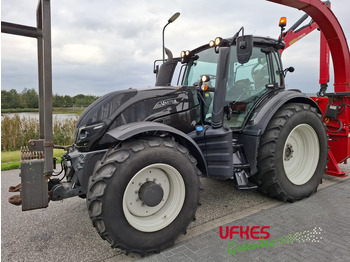Farm tractor VALTRA T234