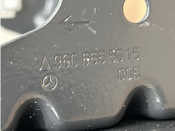 New Body and exterior MERCEDES MOUNTING STEERING STEP SUPPORT AROCS ACTROS MP4 MP5: picture 4