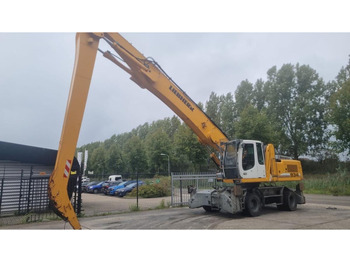 Material handler LIEBHERR A 934