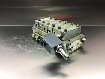 Hydraulics Liebherr Distribution Block: picture 2 Hydraulics Liebherr Distribution Block: picture 2