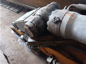 Fifth wheel coupling LIEBHERR