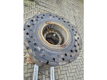 Wheels and tires Liebherr: picture 3 Wheels and tires Liebherr: picture 3