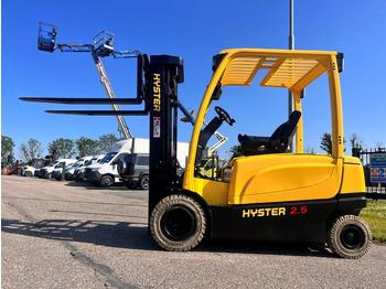 Electric forklift HYSTER