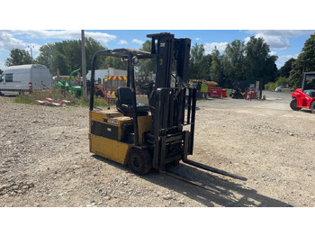 Forklift CATERPILLAR