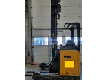 Reach truck YALE