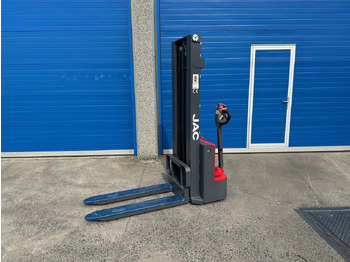 Stacker JAC
