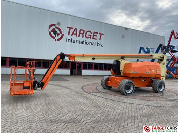 Articulated boom lift JLG