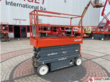 Scissor lift SKYJACK