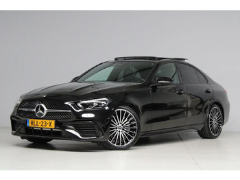 Saloon car MERCEDES-BENZ