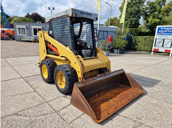 Skid steer loader Caterpillar 216B3 schranklader met 1191 uur: picture 2