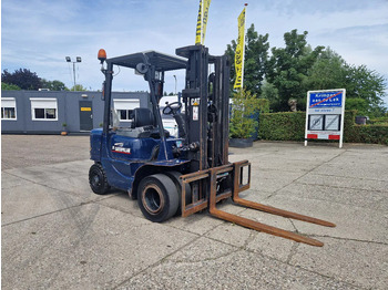 Diesel forklift Caterpillar DP25K met breed vorkenbord: picture 2