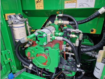 Wheel excavator Hyundai Robex 160W-9A met 6-cilinder Cummins motor: picture 4 Wheel excavator Hyundai Robex 160W-9A met 6-cilinder Cummins motor: picture 4