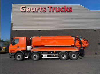 Vacuum truck RENAULT Premium Lander