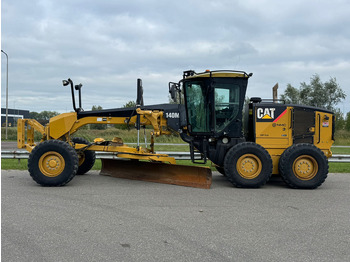 Grader CATERPILLAR 140M