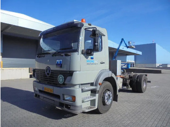 Cab chassis truck MERCEDES-BENZ Atego 1828
