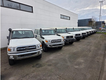 Pickup truck Toyota Land Cruiser HZJ76 + HZJ78L + PICKUP 4WD EXPORT OUT EU ONLY: picture 2 Pickup truck Toyota Land Cruiser HZJ76 + HZJ78L + PICKUP 4WD EXPORT OUT EU ONLY: picture 2