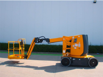 Articulated boom lift HAULOTTE