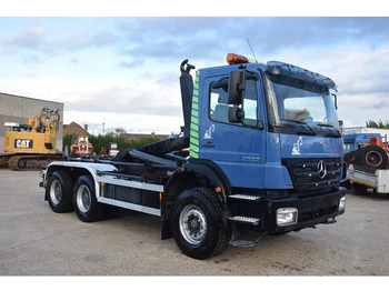 Hook lift truck Mercedes-Benz Axor 2633: picture 4