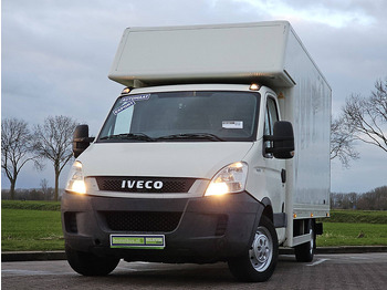 Closed box van IVECO Daily 35s12