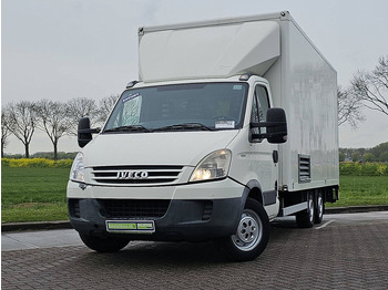 Closed box van IVECO Daily 35s14