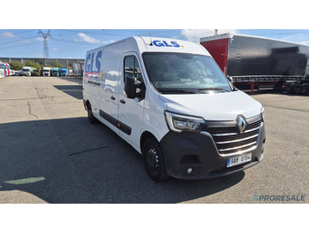 Closed box van RENAULT Master 2.3
