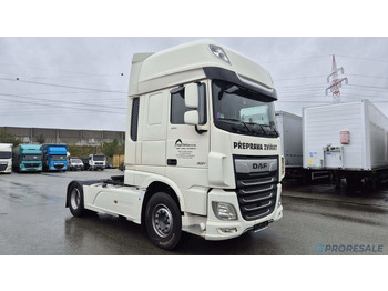 Tractor unit DAF XF 530