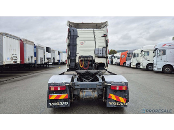 Tractor unit VOLVO FH 13.440 42T EURO 5: picture 3 Tractor unit VOLVO FH 13.440 42T EURO 5: picture 3