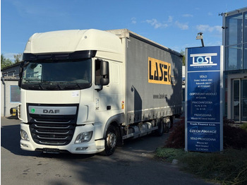 Curtain side truck DAF XF 440