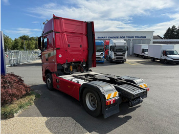 Tractor unit Mercedes-Benz 1848 Actros Gigaspace: picture 5