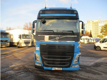 Curtain side truck Volvo FH500 6x2 Euro 6 + Schmitz: picture 2 Curtain side truck Volvo FH500 6x2 Euro 6 + Schmitz: picture 2