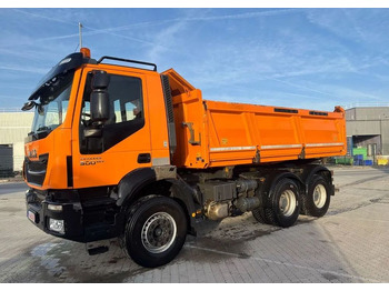 Tipper IVECO Trakker