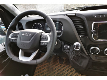 Interior photo 1: New Panel van IVECO Daily 35S18 Interior photo 1: New Panel van IVECO Daily 35S18