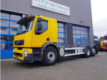 Cab chassis truck VOLVO FE 300