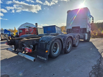 Cab chassis truck Volvo FH500 8x2 alusta: picture 3