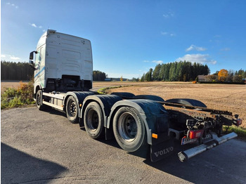 Cab chassis truck Volvo FH500 8x2 alusta: picture 4