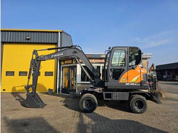 Wheel excavator DEVELON