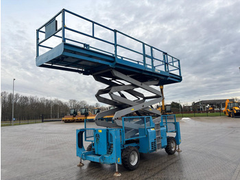 Scissor lift GENIE