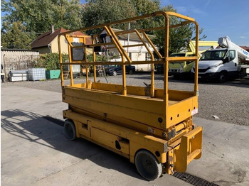 Scissor lift HAULOTTE Compact 8