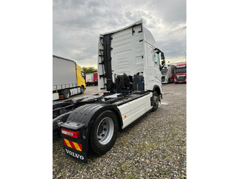 Leasing of VOLVO FH 500 4x2 VOLVO FH 500 4x2: picture 2