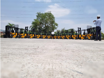 New Forklift HYUNDAI 35DE-7: picture 4 New Forklift HYUNDAI 35DE-7: picture 4