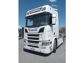 Tractor unit SCANIA R 520