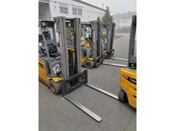 Electric forklift JUNGHEINRICH EFG