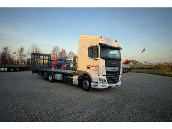 Car transporter truck DAF XF 460