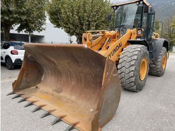 Wheel loader HYUNDAI